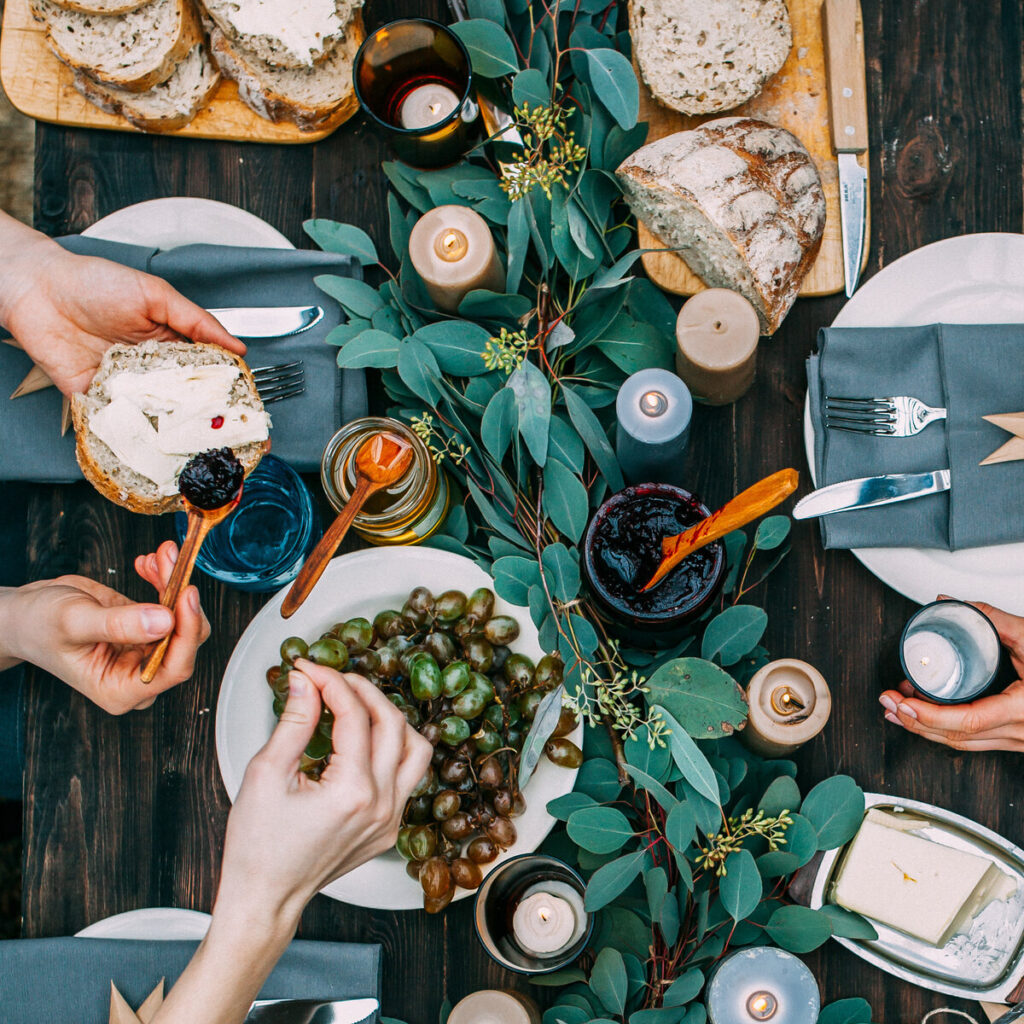 A Food Lover’s Guide to Renwood: Exploring Greenwood’s Tastiest Eats and Hidden Gems